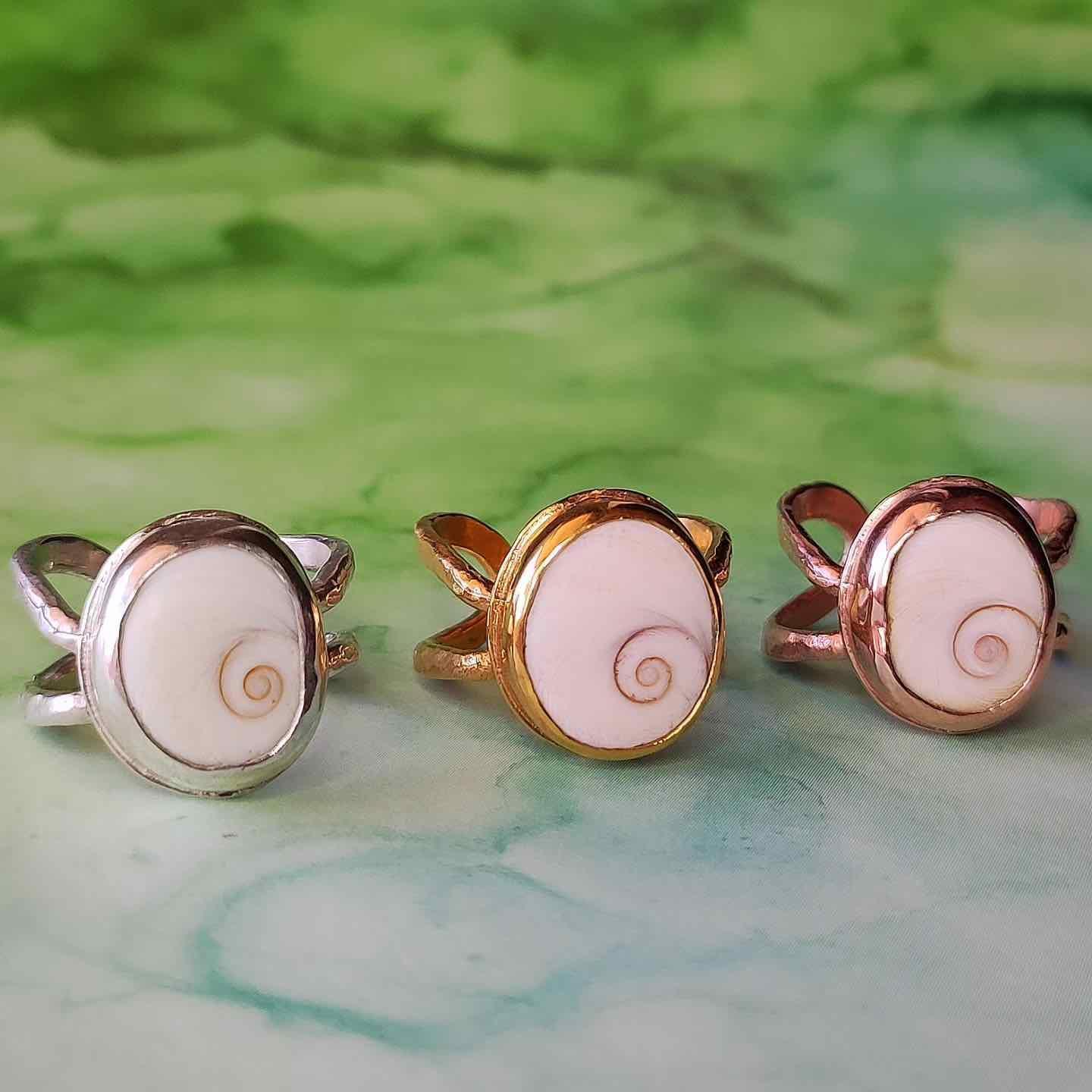 Anillo Habita de la Suerte (Orejita de Mar) - Sophie's in Jupiter