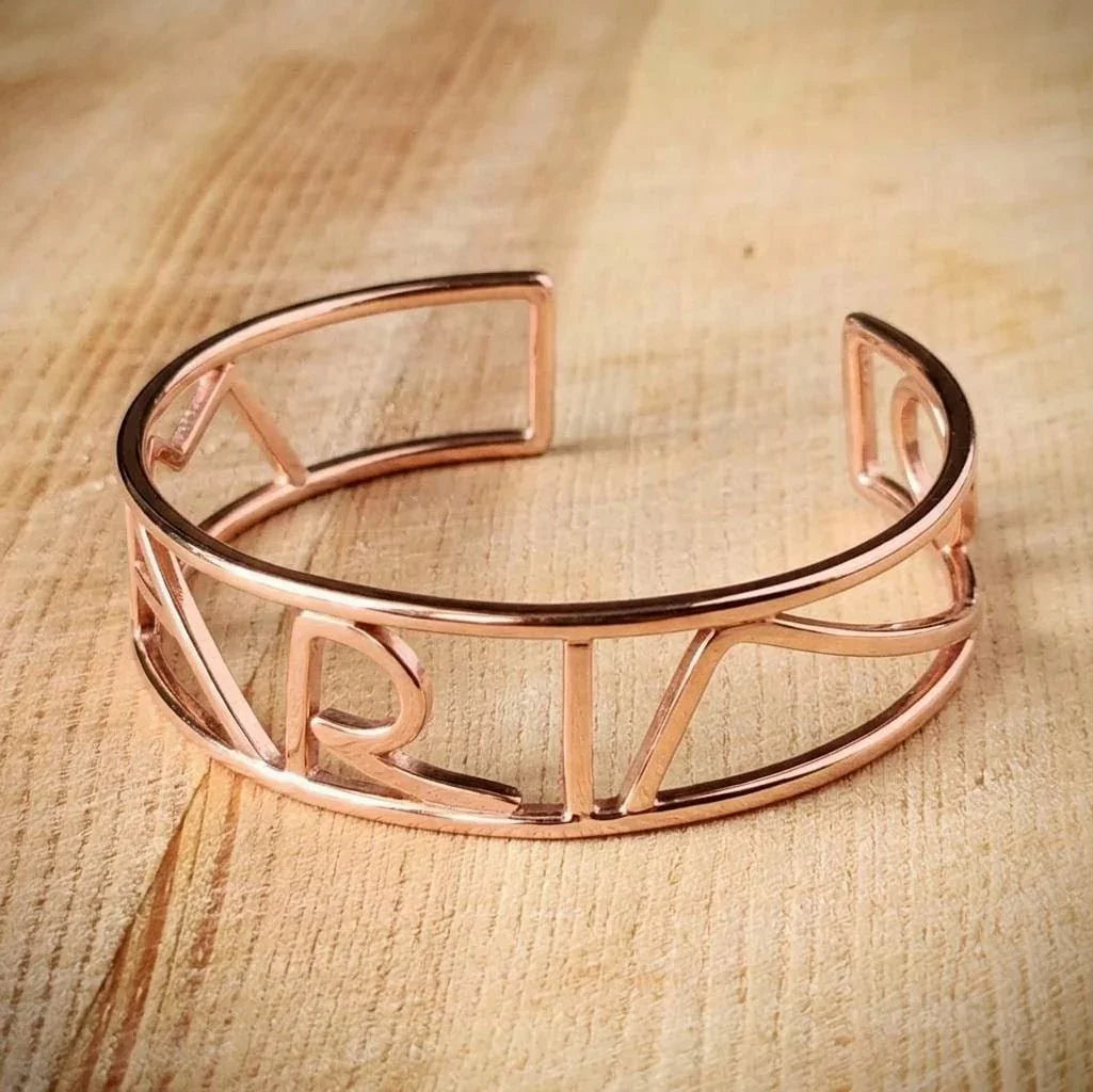 Bracciale con Nome Geometrico Personalizzabile