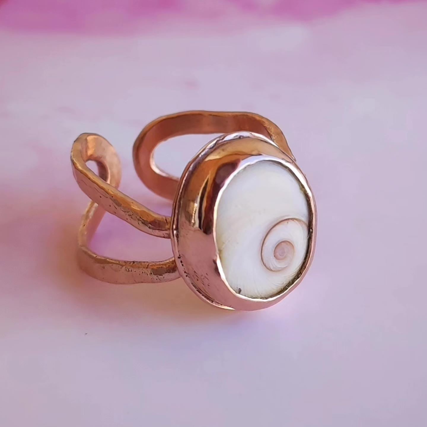 Lucky Bean Ring (Sea Ear)