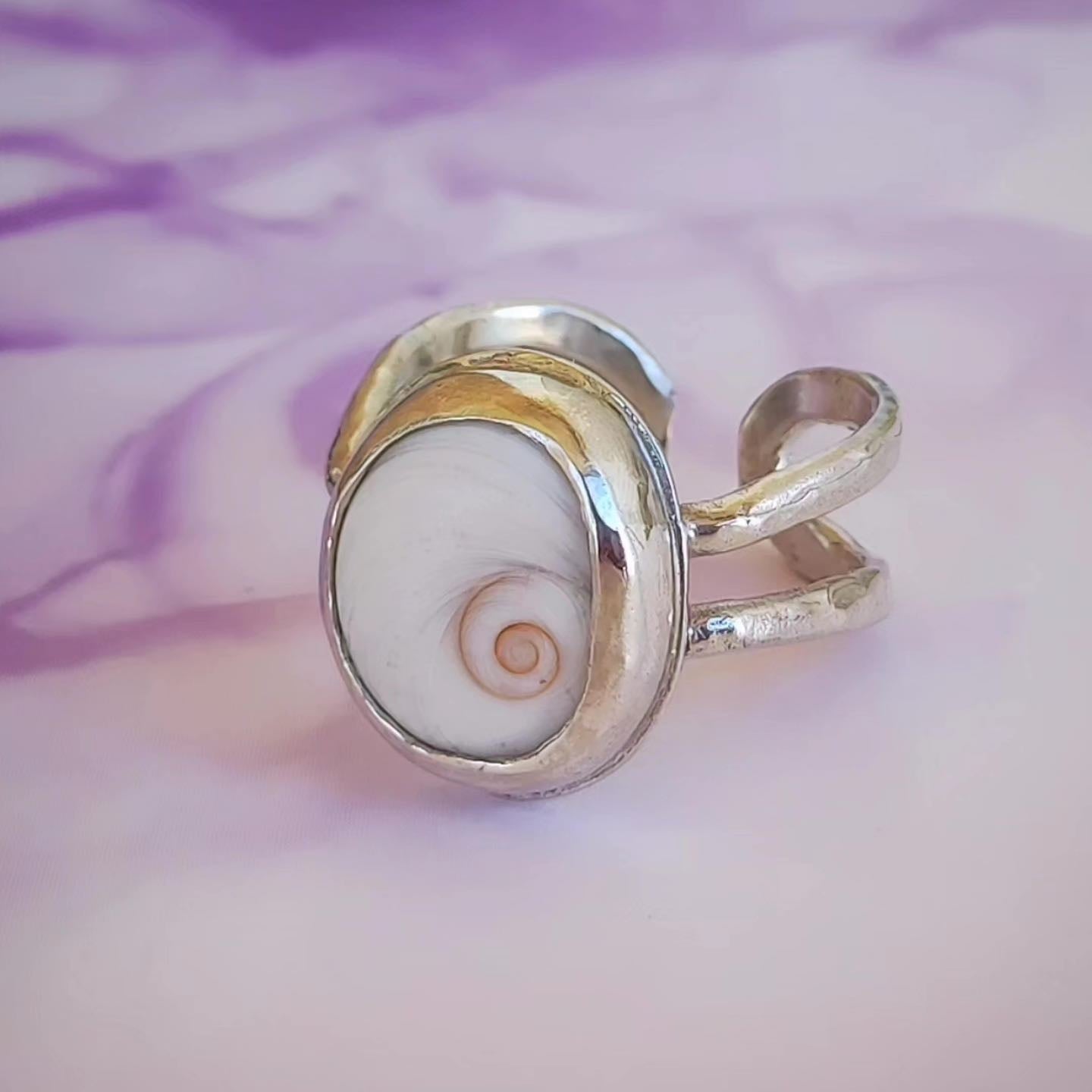 Lucky Bean Ring (Sea Ear)
