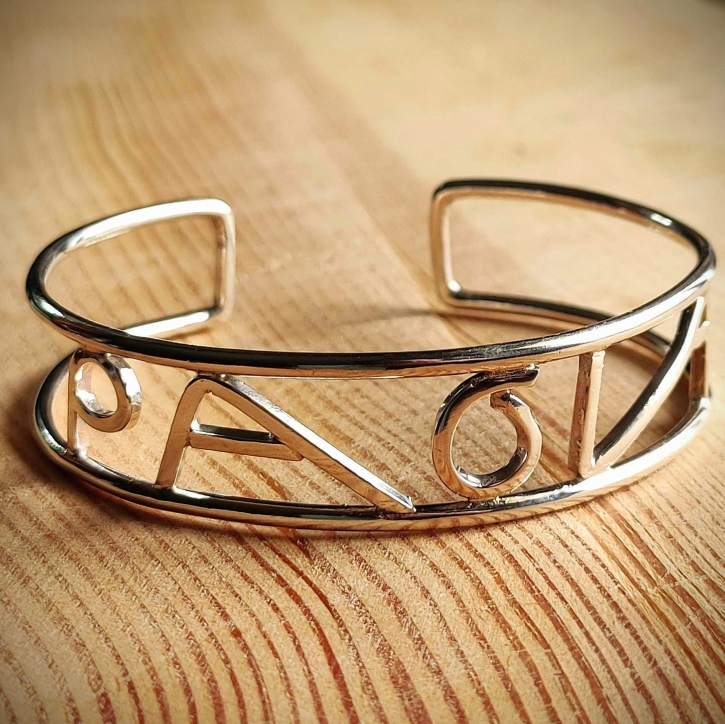 Bracciale con Nome Geometrico Personalizzabile