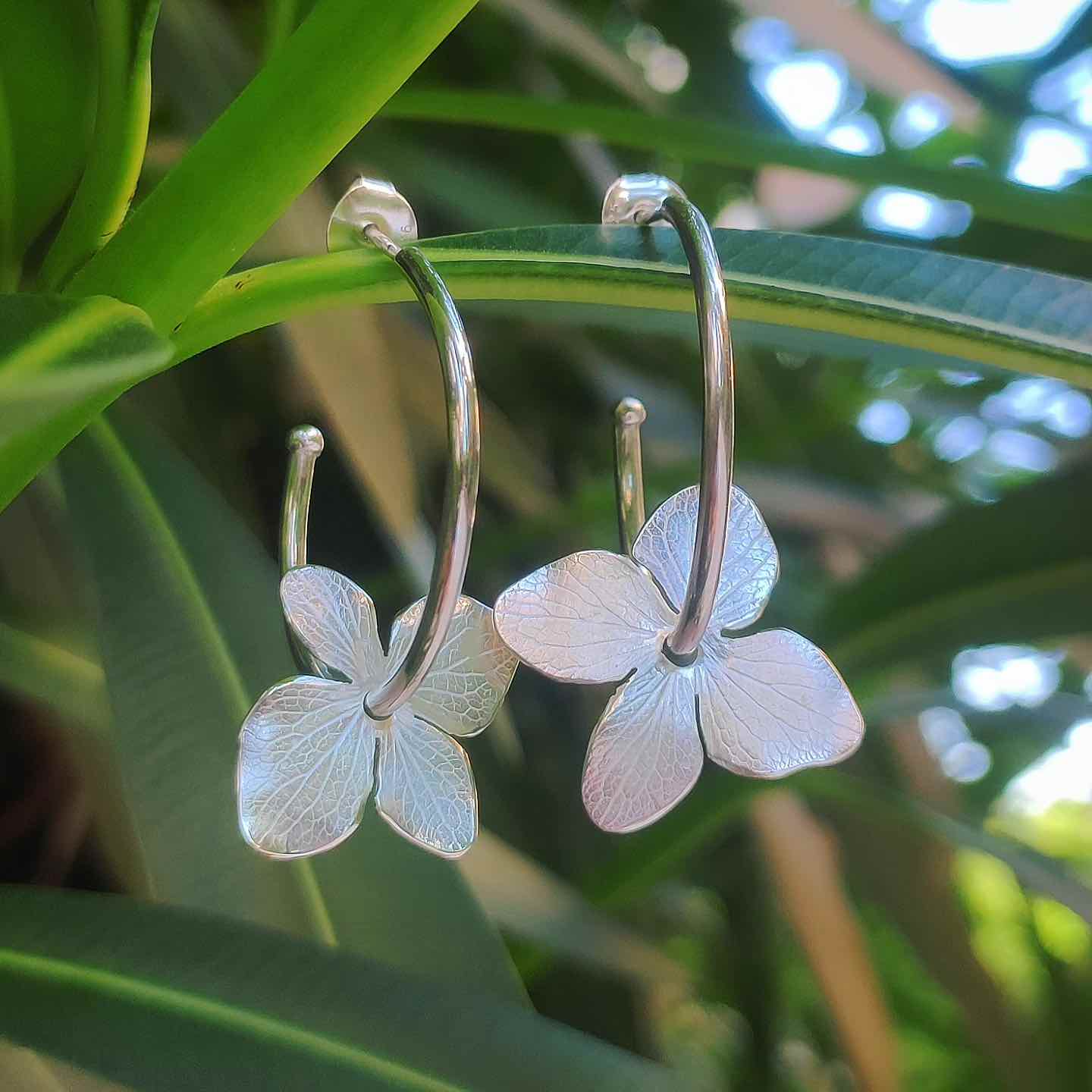 Pendientes Aros Hydrangea - Sophie's in Jupiter